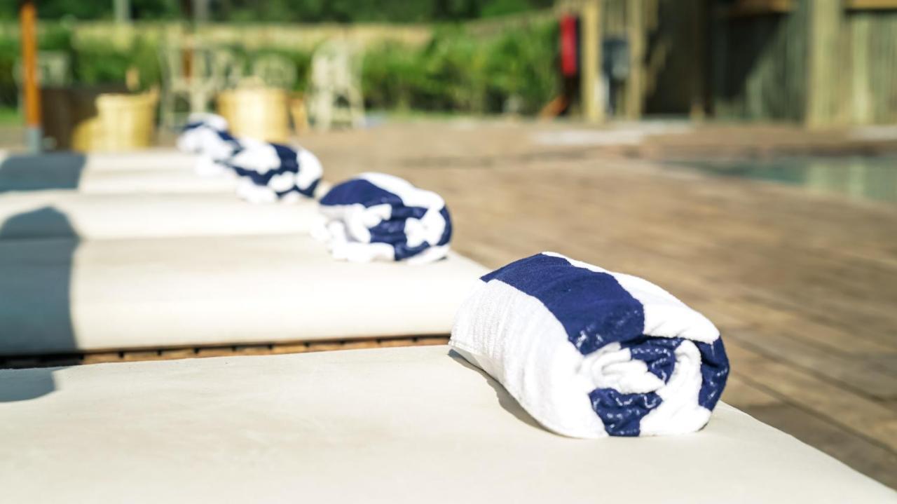Casagrande Hotel&Beach Club José Ignacio Exterior foto A rolled beach towel