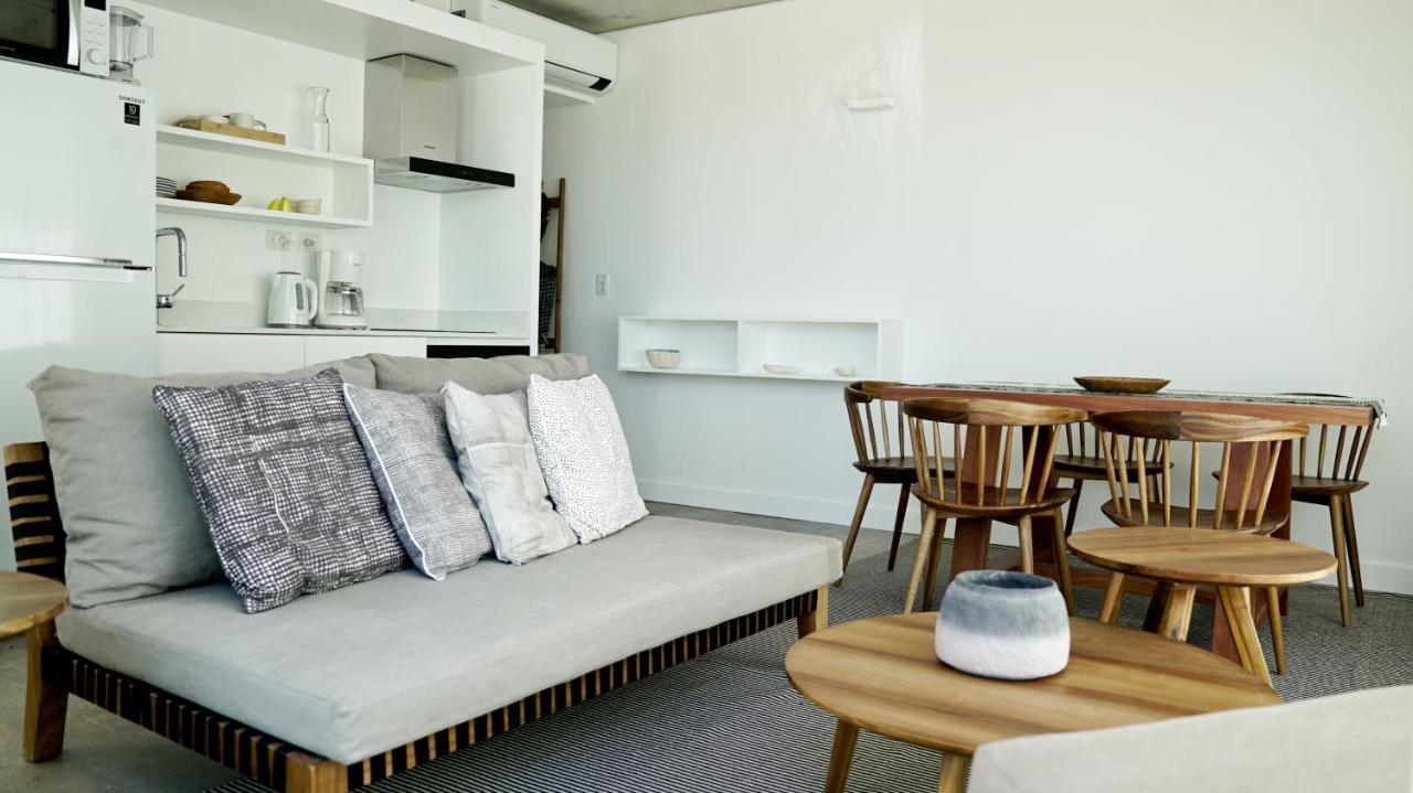 Casagrande Hotel&Beach Club José Ignacio Exterior foto A living room in a typical apartment